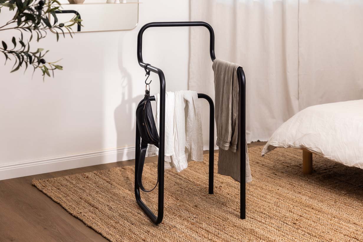 Wardrobe James – Minimalist valet stand in chair design