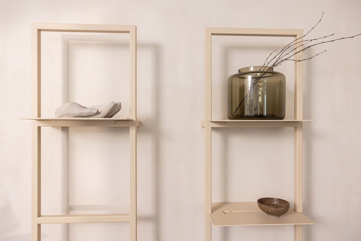 Wall Shelf Rivo S – Compact Metal Shelf with Plug-in System