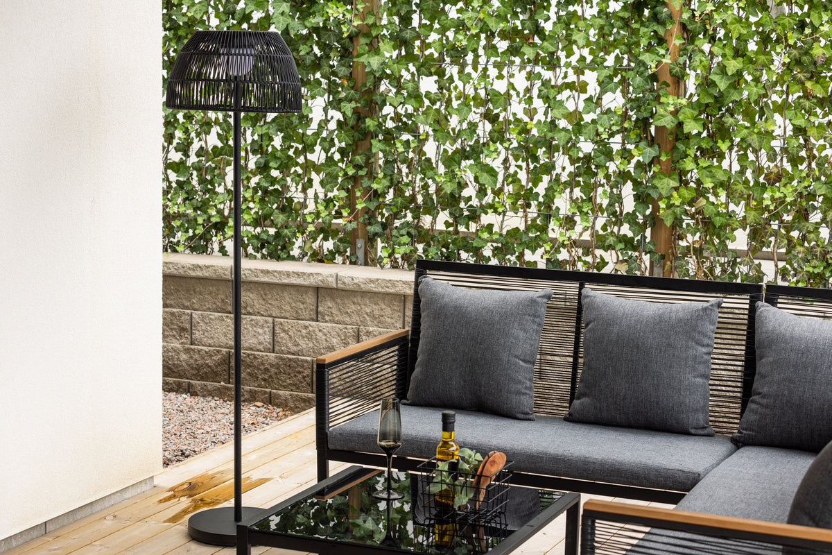 Outdoor-Stehlampe „Elan“ – wetterfeste Stehleuchte aus Bambus & Metall