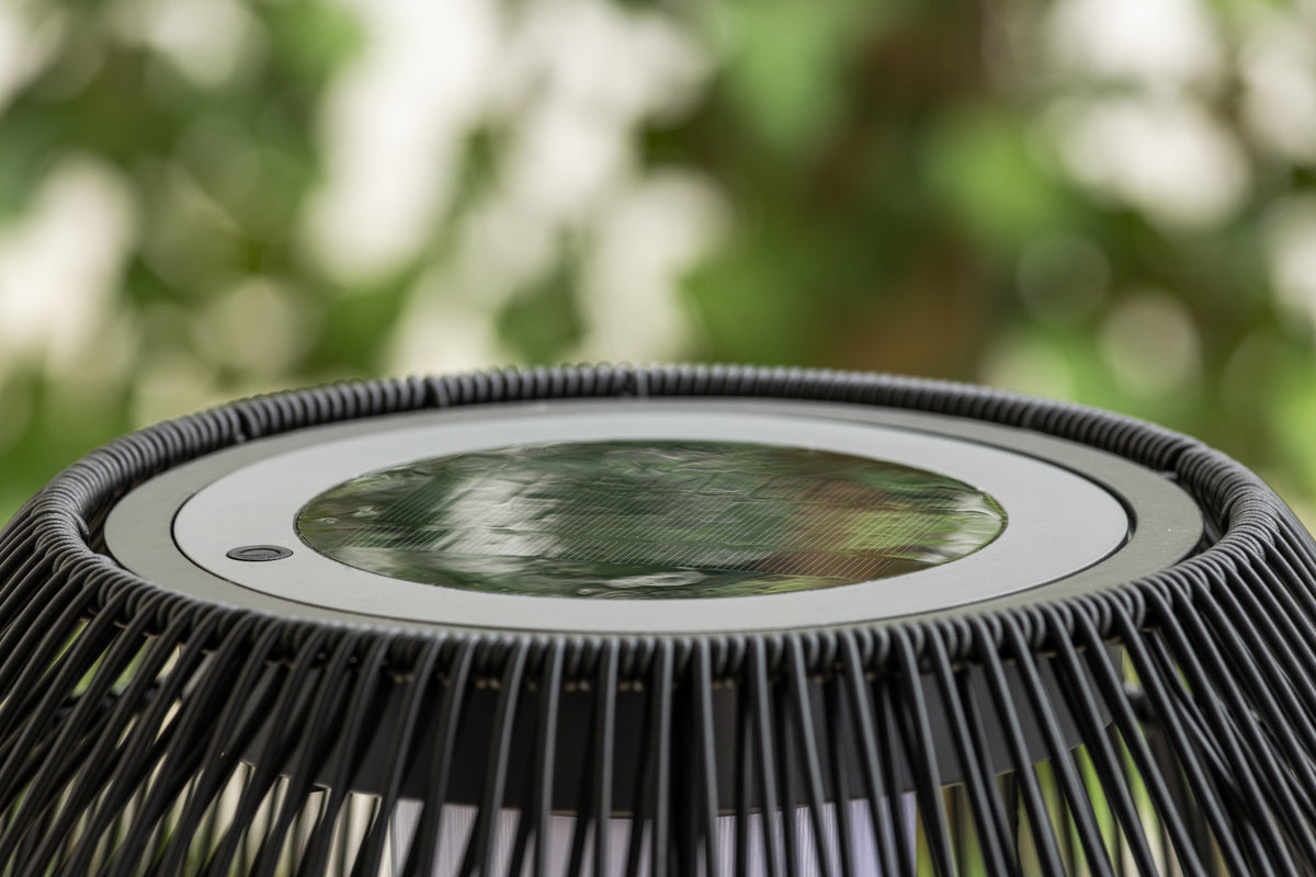 Outdoor-Stehlampe „Elan“ – wetterfeste Stehleuchte aus Bambus & Metall