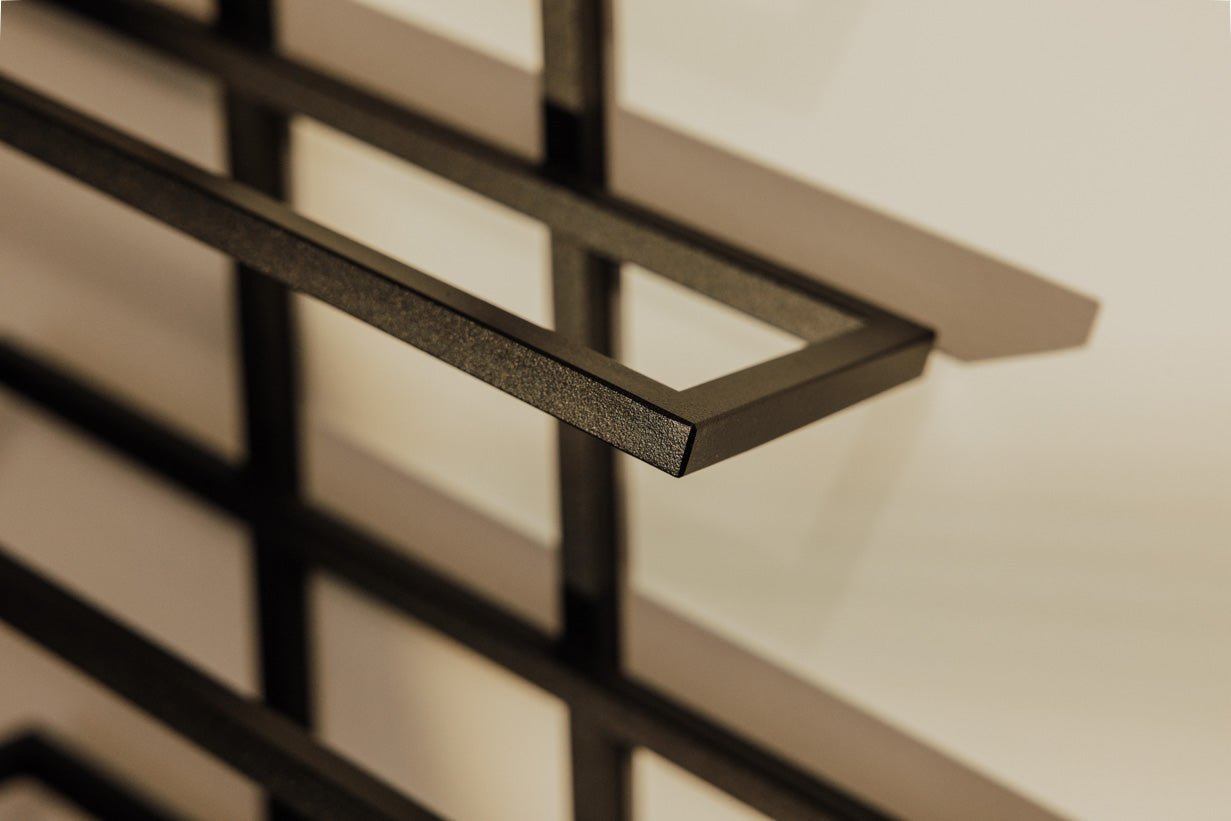 Wine Rack Vinia – Wall Shelf Made of Metal for Stylish Wine Storage