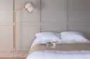 Stehlampe Laura – flexibel schwenkbar mit Leinenschirm