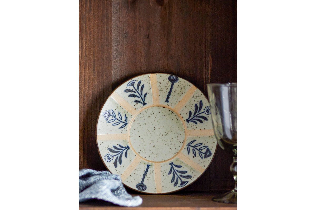 Plate Belora – made of stoneware