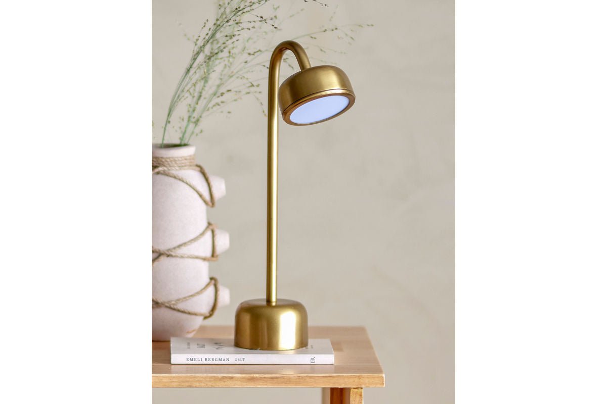 Portable Table Lamp Odis – Rechargeable in Brass Finish