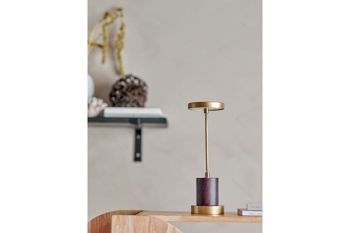 Tragbare Tischleuchte Kiro – wiederaufladbar mit Holzfuß