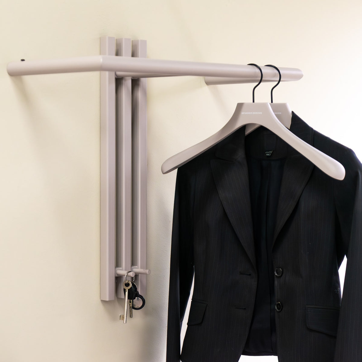 Designer Wandgarderobe Lumera