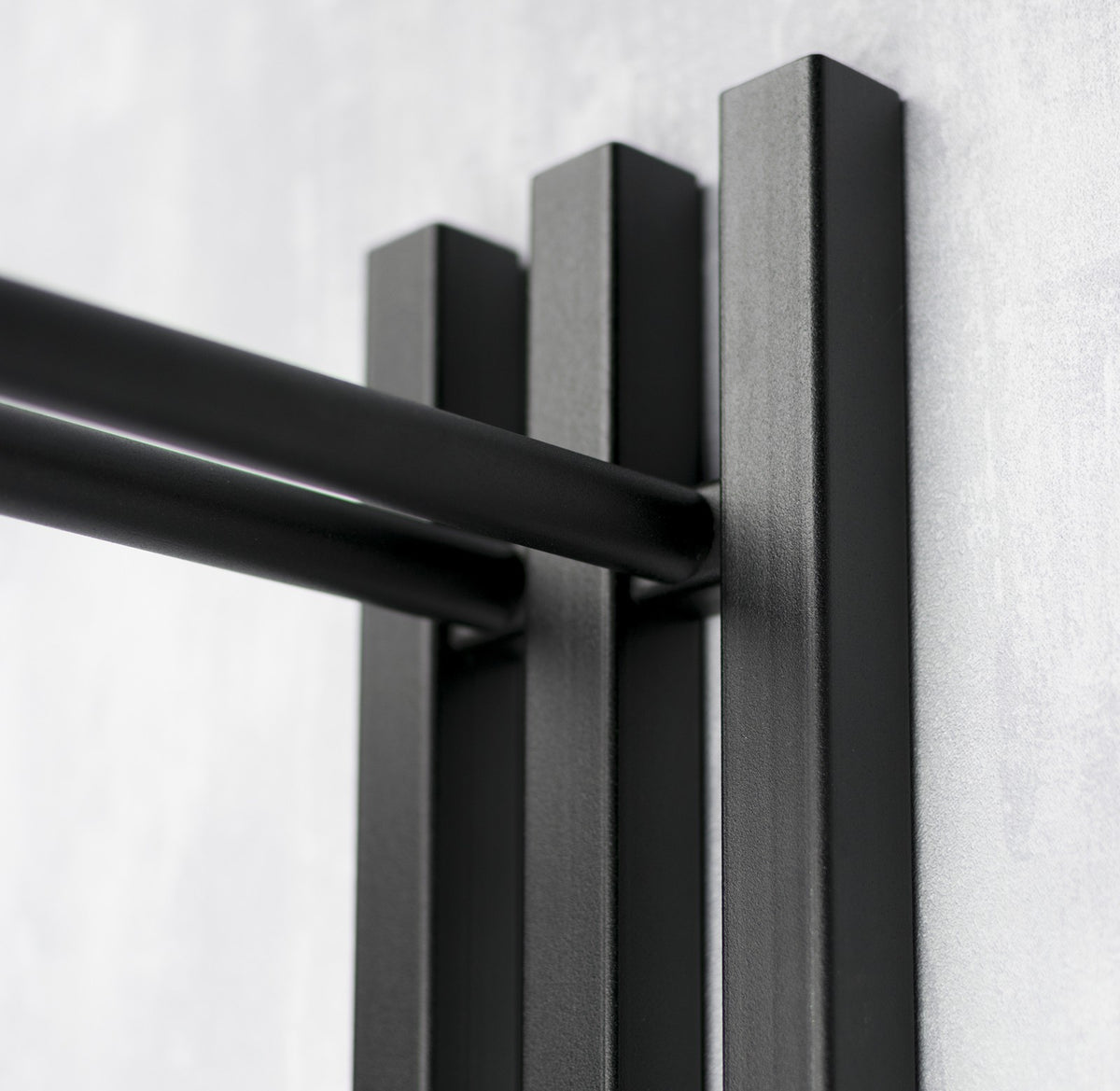 Designer Wandgarderobe Tarvi - Schwarz