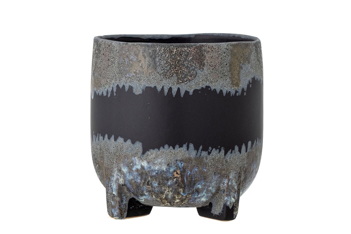Flower Pot Briska – made of black stoneware