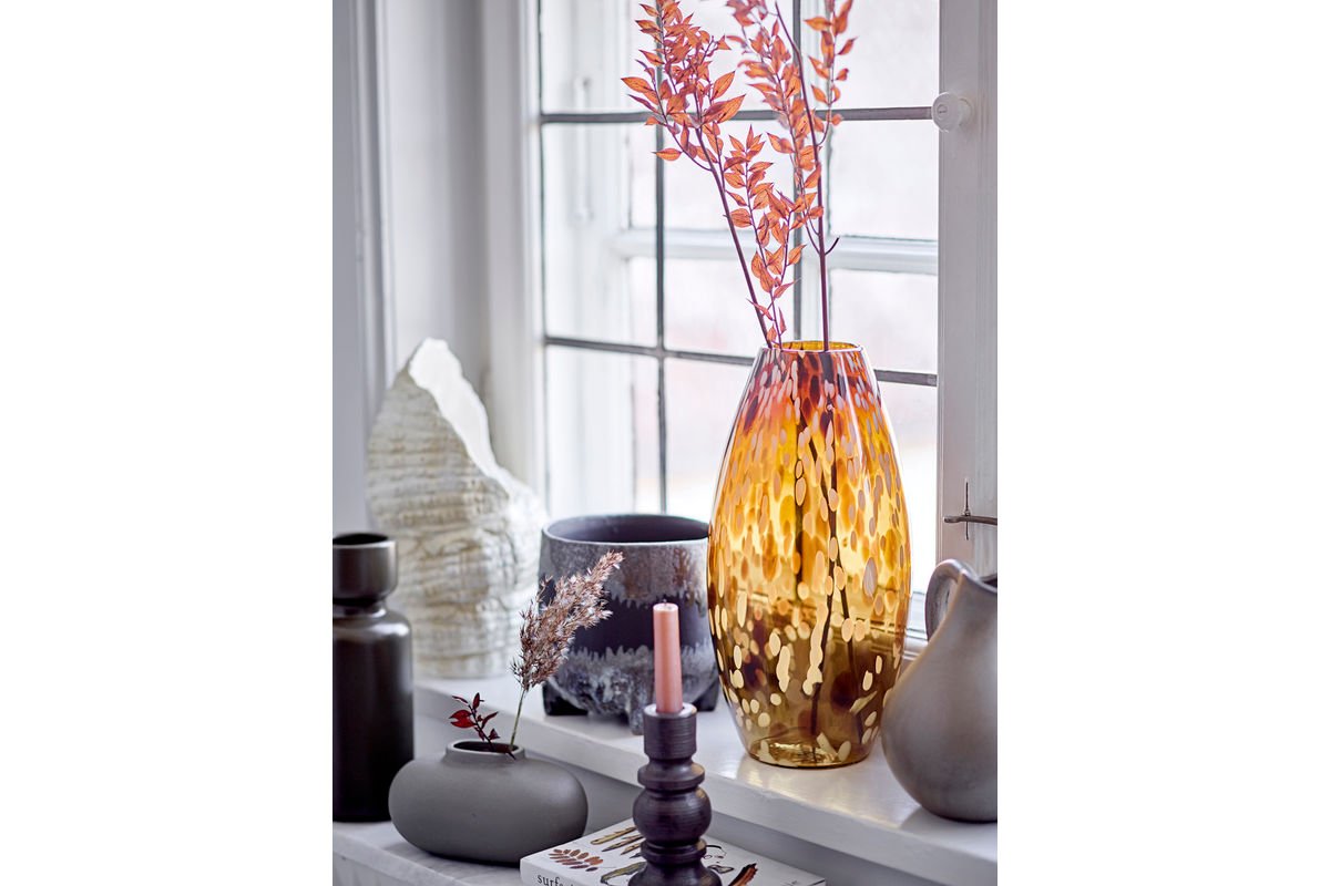 Flower Pot Briska – made of black stoneware