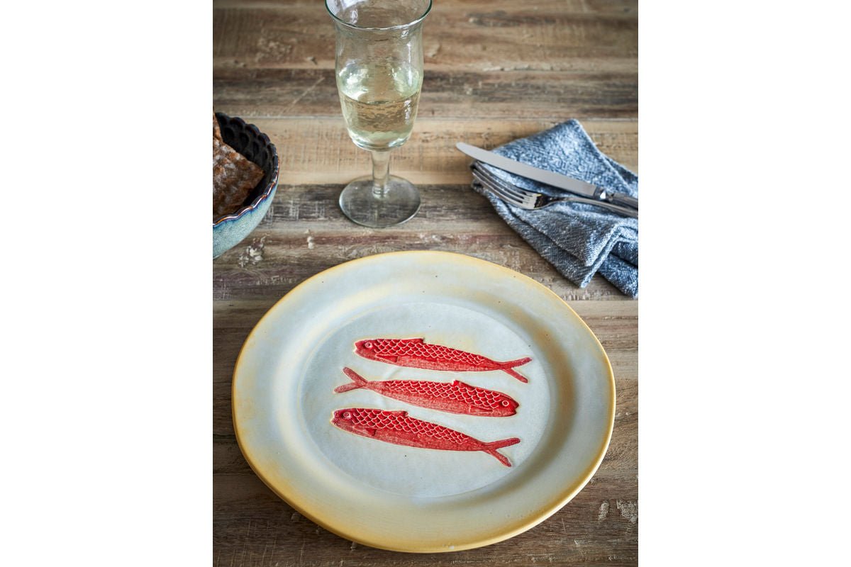 Maris Plate Set – Stoneware with Fish Motif (Set of 4)