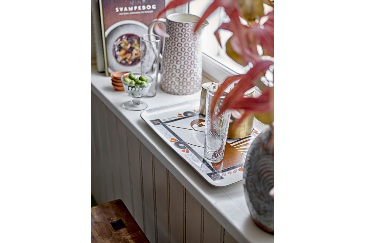 Krug Sabi – Stoneware with Hand-Painted Details in Violet