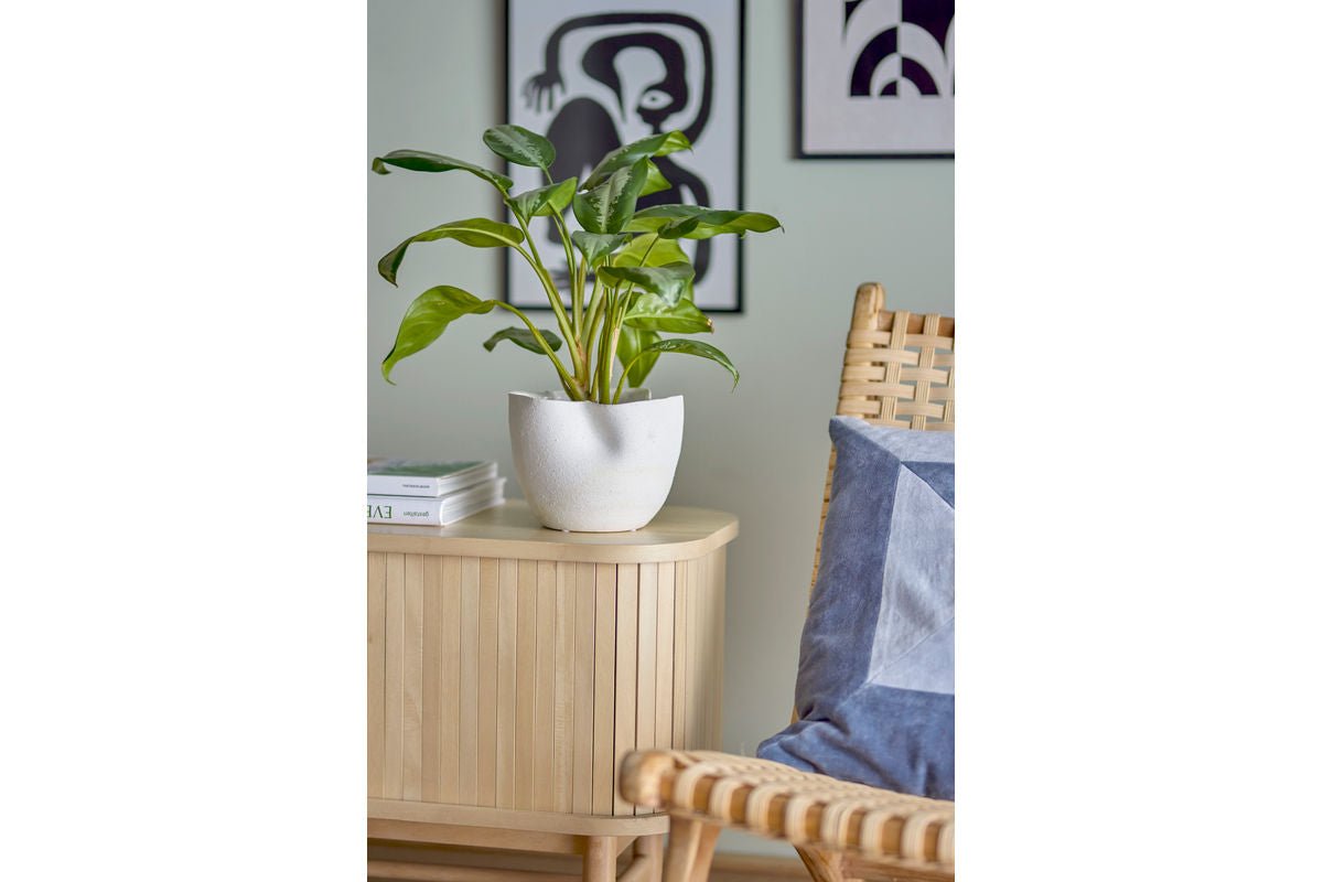 Flower Pot Ivalo – Modern Stoneware Design in White