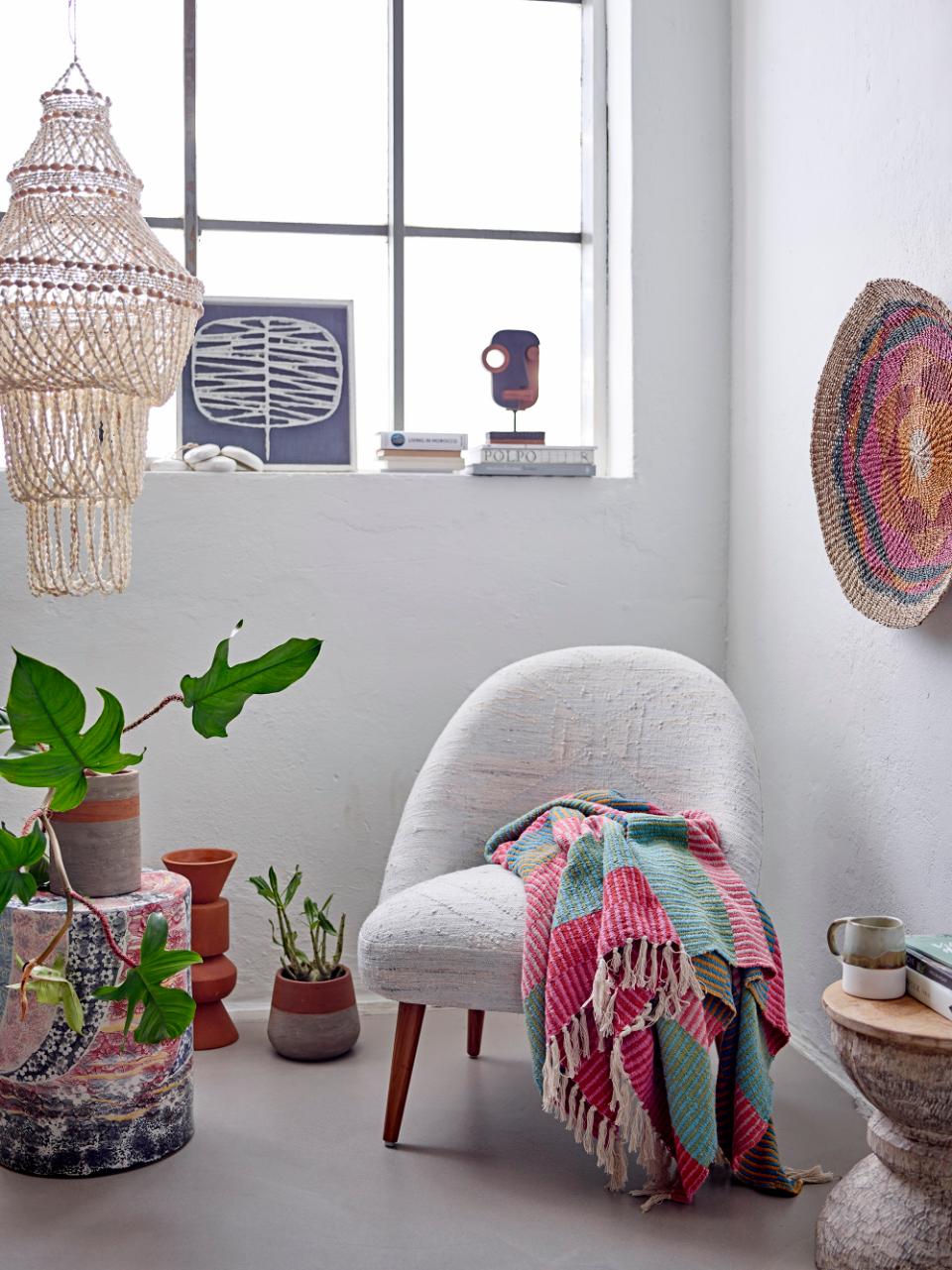 Überwurfdecke Mana  – Bunt, aus recycelter Baumwolle