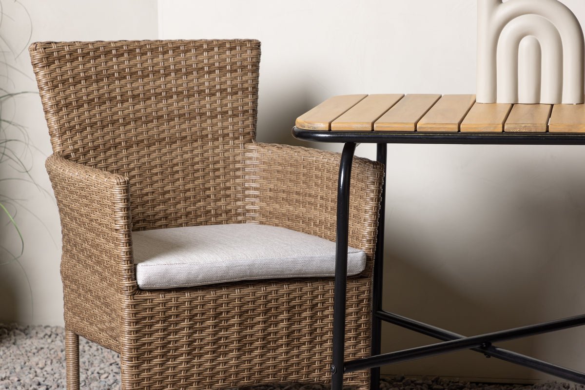 Garten Cafegruppe Rieva – 3-teiliges Gartenmöbel-Set mit Tisch aus Akazie und Stahl