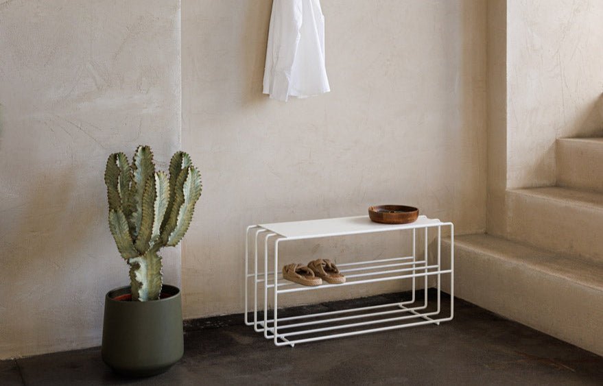 Shoe rack Neva – metal shelf with loft flair in many colors