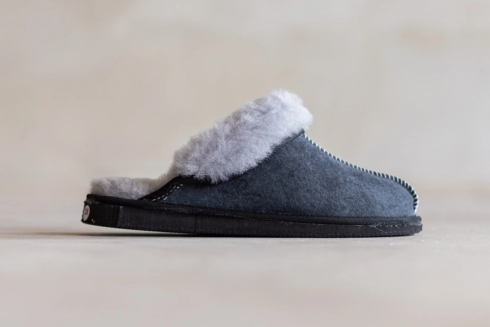 Sheepskin Women's Slippers Nuvia – Genuine Sheepskin in Gray