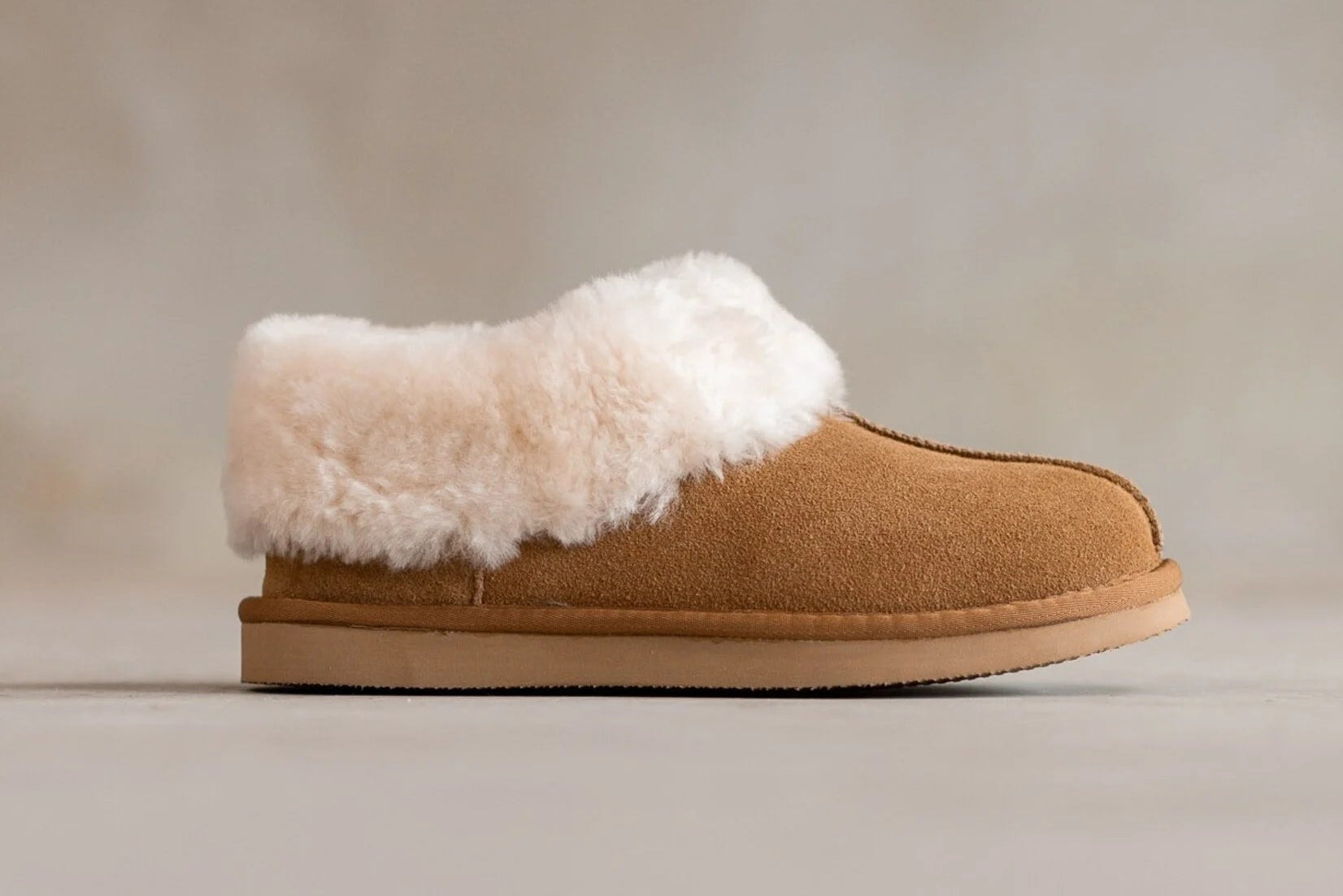 Sheepskin Slippers Alva – Genuine Sheepskin in Camel